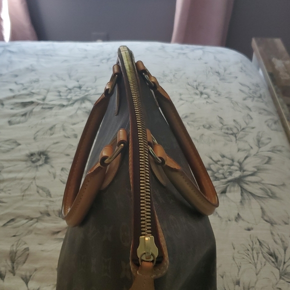 🎈🎈vintage lockit Louis Vuitton bag🎈 - Picture 2 of 8